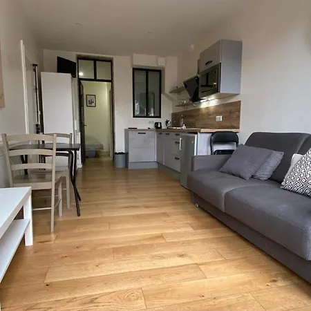 Standing Historic Apartment