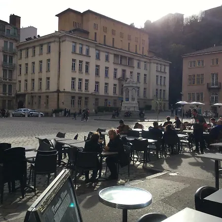Standing Historic Apartment Lyon